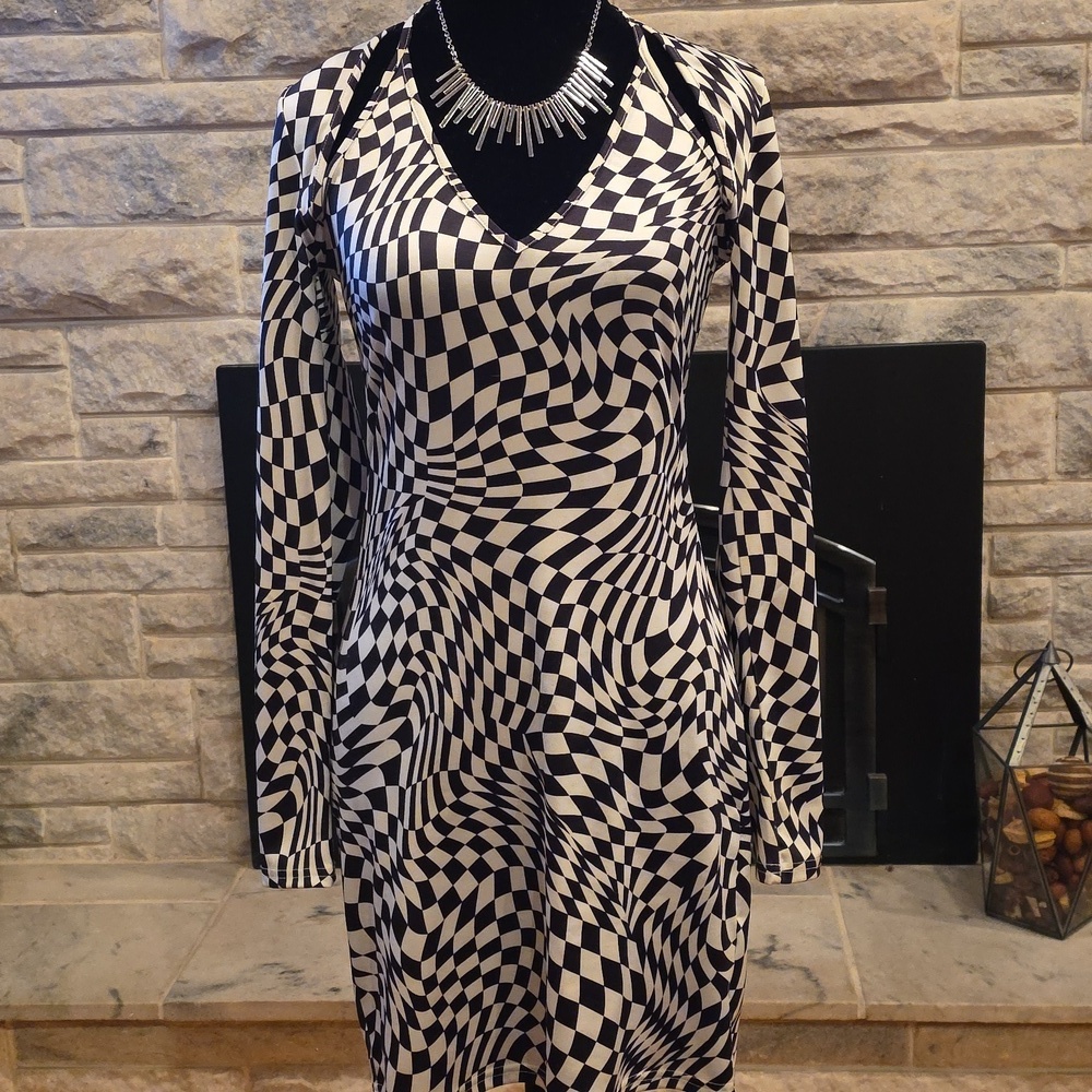 2/$25 Divided Black and White Geometric Mini Dress. Size Medium